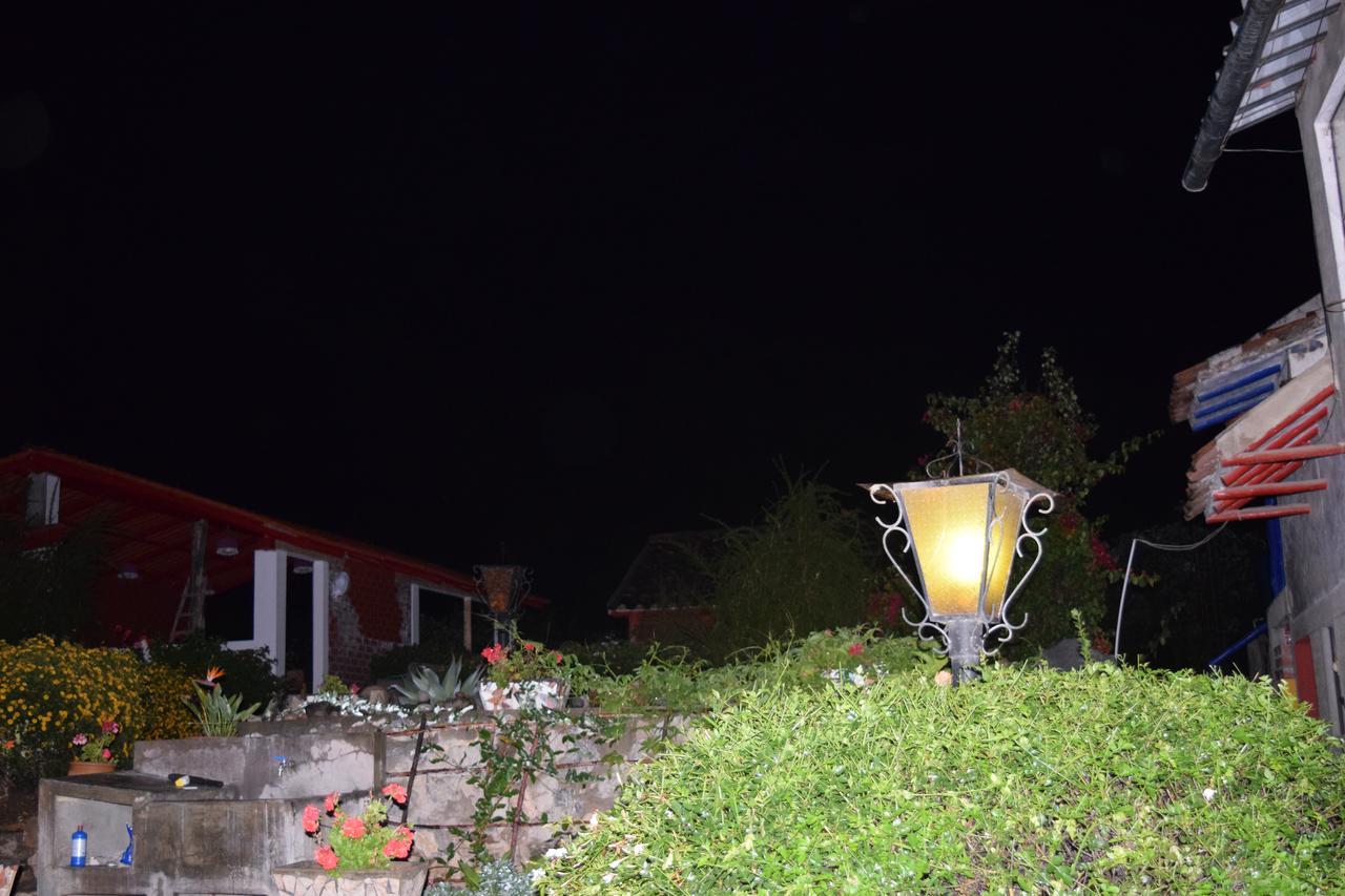 Хостел La Casita De Mi Abuela Mancos Екстер'єр фото